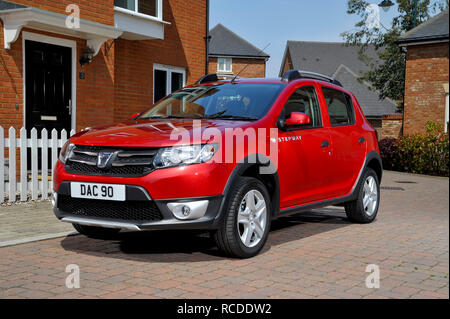 2013 Dacia Sandero Stepway compact soft Offroader SUV-Auto Stockfoto