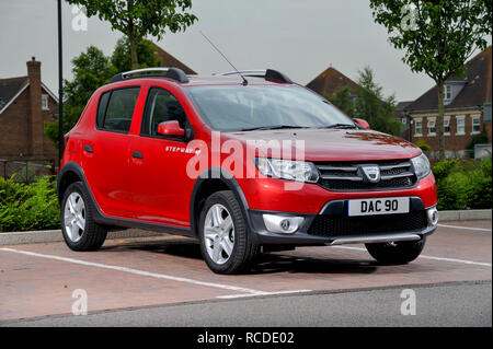 2013 Dacia Sandero Stepway compact soft Offroader SUV-Auto Stockfoto