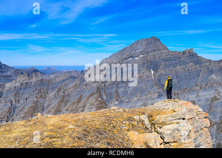 Frau Wandern auf den 3000m hohen torrenthorn, Schweiz/Europa Stockfoto