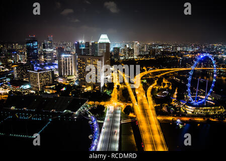 Singapur bei Nacht Stockfoto