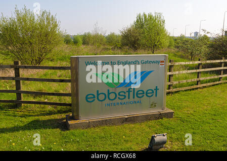 Zeichen der Bahnhof Ebbsfleet International mit dem Eurostar und South Eastern High Speed Railway Line mit Verbindungen nach London, Paris und Amsterdam. Stockfoto