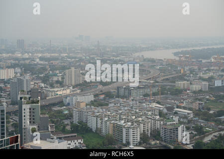 Bangkok, Thailand - 23. Dezember 2018: die Luftverschmutzung über der Stadt von Bangkok, der Hauptstadt von Thailand Stockfoto