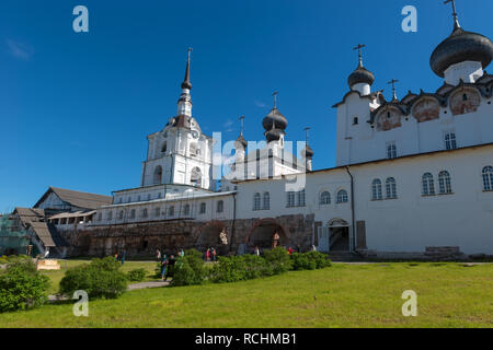 Solowki, der Republik Karelien, Russland - 27. JUNI 2018: In der Spaso-Preobrazhensky Solovetsky Kloster. Russland, Region Archangelsk, Bezirk Primorski Stockfoto