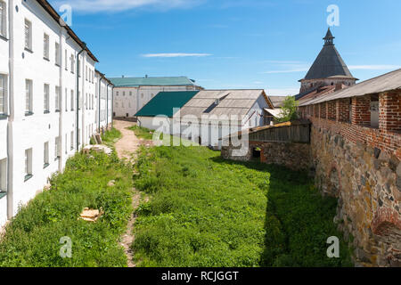 Solowki, der Republik Karelien, Russland - 27. JUNI 2018: In der Spaso-Preobrazhensky Solovetsky Kloster. Russland, Region Archangelsk, Bezirk Primorski Stockfoto