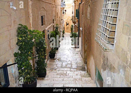 Eine Gasse in Valetta, Altstadt Stockfoto