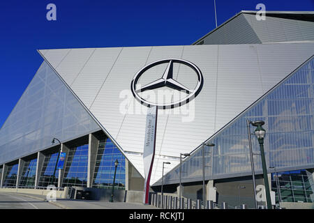 Blick auf die Mercedes-Benz-Stadion, ein multi-purpose Sports Arena in Atlanta, Georgia, der Heimat der Atlanta Falcons, Wirt des NFL Superbowl LIII 53 Stockfoto