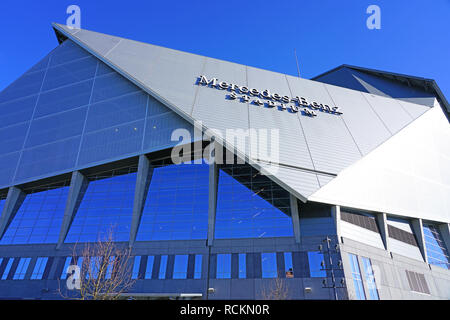 Blick auf die Mercedes-Benz-Stadion, ein multi-purpose Sports Arena in Atlanta, Georgia, der Heimat der Atlanta Falcons, Wirt des NFL Superbowl LIII 53 Stockfoto