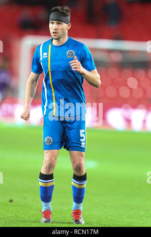 Stoke, UK. 15 Jan, 2019. Shrewsbury Town defender Matthew Sadler (5) Während der Dritten Runde des FA Cup Replay Übereinstimmung zwischen Stoke City und Shrewsbury Town an der Bet365 Stadium, Stoke-on-Trent, England am 15. Januar 2019. Foto von Jurek Biegus. Nur die redaktionelle Nutzung, eine Lizenz für die gewerbliche Nutzung erforderlich. Keine Verwendung in Wetten, Spiele oder einer einzelnen Verein/Liga/player Publikationen. Credit: UK Sport Pics Ltd/Alamy leben Nachrichten Stockfoto