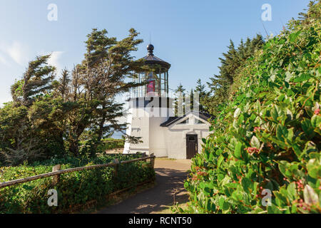 Cape Meares Leuchtturm am Tag über den Pazifischen Ozean, Oregon, USA Stockfoto