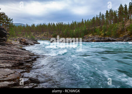 Stromschnellen auf der Sjoa Fluss im Bezirk Oppland, Norwegen, Skandinavien, beliebt für Rafting, Kajak, bag Idee sehen und andere Aktivitäten Stockfoto