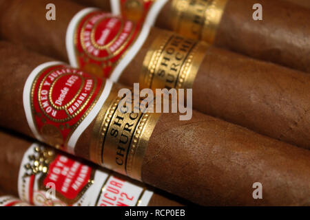 Kubanische Zigarren, handgefertigt. Romeo y Julieta. Stockfoto