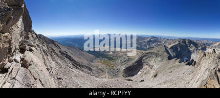 Panorama von der verengt auf das Schlüsselloch Route bis Longs Peak im Rocky Mountain National Park Stockfoto