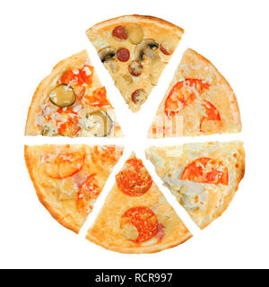 Scheiben Pizza mit verschiedenen Toppings auf weißem Hintergrund Stockfoto