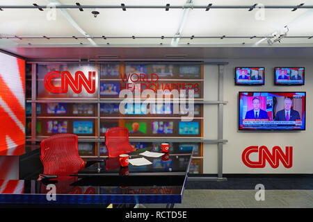 ATLANTA, GA - Blick auf das CNN Center, der Welt Sitz der CNN News Network in der Innenstadt von Atlanta, Georgia. Stockfoto