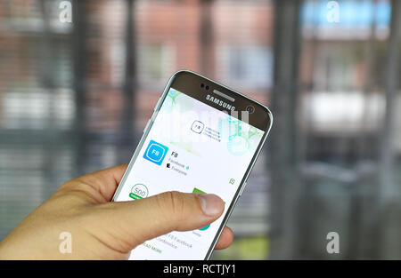 MONTREAL, KANADA - 24. JUNI 2016: Facebook F8 App auf Samsung S7-Bildschirm. Facebook F8 ist eine jährliche Developer Conference ist das Schaufenster der Facebook neueste pro Stockfoto
