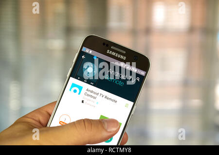 MONTREAL, KANADA - 23. JUNI 2016: Google Android Remote Control Anwendung auf Samsung S7-Bildschirm. Stockfoto