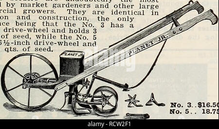 . Diamond Jubiläum 75-jähriges Jubiläum. Gartengeräte und Zubehör Kataloge; landwirtschaftliche Arbeitsgeräte Kataloge Kataloge; Samen; Glühlampen (Pflanzen) Kataloge; Gemüse; Blumen Kataloge Kataloge. Nr. 3. . $ 16,50 Nr. 5. 18,75 Nr. 300 Planeten Jr. Sämaschine Sämaschine Kapazität 4 Quarts Preis, $ 18,75 Es hat immer eine Nachfrage nach einer Qualität Sämaschine, die durch die Löcher in der Platte Sau eher als durch eine Vari - diamond-förmige Öffnung. Genaue Seeding" Der Samen wird durch ein Loch in der Platte durch eine patentierte Feed Rad von einem neuen Typ Nr. 19 Garten Pflug und Grubber verpackt Gewicht 18 lbs 15 geschoben - Inc. Stockfoto