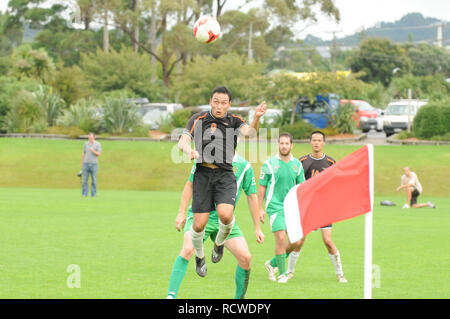 Auckland Sonntag League, Pakuranga United vs Böhmischen Celtic Stockfoto