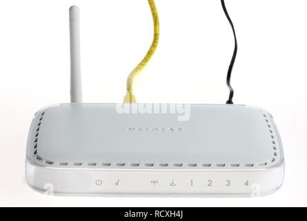 Router für die Verteilung einer eingehenden Breitbandverbindung via Wlan, drahtlose Computer Stockfoto