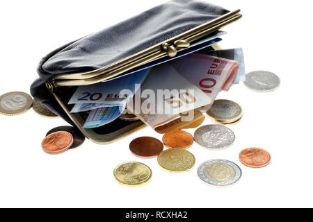 Wallet mit Euro-Banknoten und Euro-Münzen Stockfoto