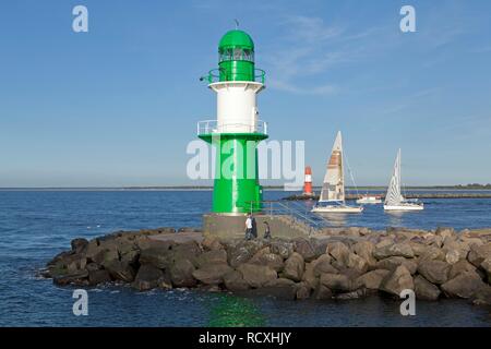 Leuchttürme, Mündung der Warnow, Warnemünde Sea Resort, Mecklenburg-Vorpommern Stockfoto