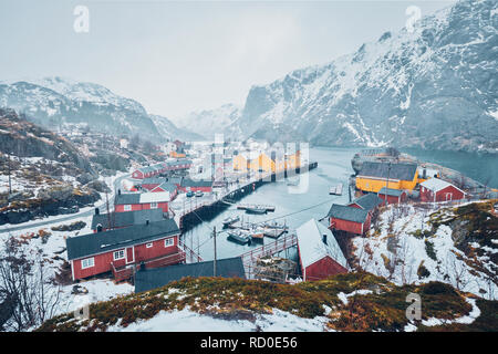Nusfjord Fischerdorf in Norwegen Stockfoto