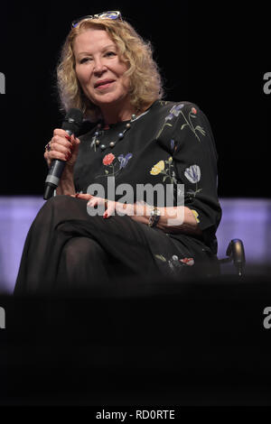 Bonn, Deutschland. Okt 2017 20. Leslie Easterbrook (* 1949), US-Schauspielerin, erzählt von ihren Erfahrungen während eines Panels auf Angst Con, ein horror Fan Convention im Maritim Hotel Bonn zwischen Oktober 20 und 22nd, 2017. Stockfoto