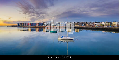 Hafnarfjordur - Vorort von Reykjavik, Island Stockfoto