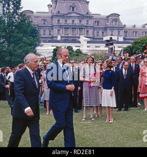 Bundespräsidenten Walter Scheel bei einem 206 in Washington DC, USA 1975. Bundespräsident Walter Scheel, Washington DC, USA 1975. Stockfoto