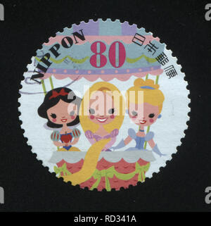Russland KALININGRAD, 22. APRIL 2016: Briefmarke von Japan gedruckt, zeigt drei Disney Prinzessinnen, ca. 2011 Stockfoto
