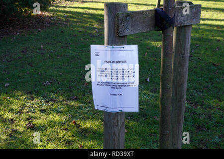 Öffentliche Bekanntmachung auf dem öffentlichen Friedhof. Sheffield England Stockfoto