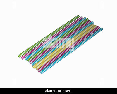 Colorly gestreifte Plastik Trinkhalme, weißem Untergrund Hintergrund Stockfoto