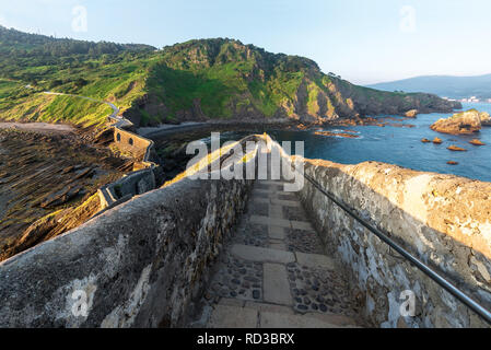 Pfad zu San Juan de Gaztelugatxe, Baskenland, Spanien Stockfoto