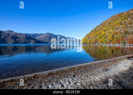 Herbst Landschaft, See Chusenji, Nikko National Park, Nikko, Tochigi, Japan Stockfoto