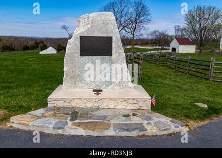 Sharpsburg, MD, Vereinigte Staaten - 10 April 2016: Der Granit Denkmal ehrt Clara Barton's Arbeit während der Schlacht von Antietam. Stockfoto