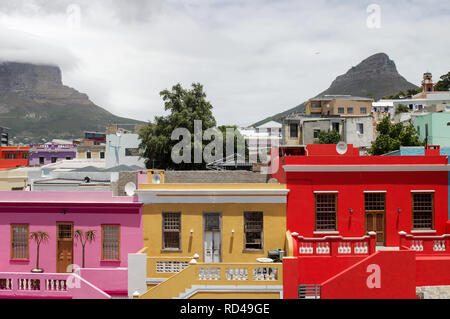 Farbenfrohe Bo-Kaap (Malay Quarter) Nachbarschaft in Kapstadt, Südafrika Stockfoto