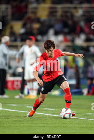 Januar 16, 2019: Kim Jin-su von Südkorea in Südkorea v China an der Al-Nahyan-Stadion in Abu Dhabi, Vereinigte Arabische Emirate, AFC Asian Cup, asiatische Fußball-Meisterschaft. Ulrik Pedersen/CSM. Stockfoto