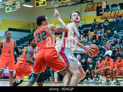 Januar 15, 2019: JJ Pearce an der High School zog Timme #2 hatte 32 College bietet und war einer der oberen 50 geordnet High School Basketball Spieler in den Vereinigten Staaten hat mit der Gonzaga University Bulldoggen unterzeichnet und wird ab dem Schuljahr 2019. Albert Pena/CSM Stockfoto