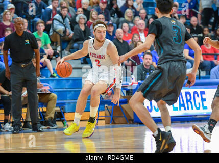 Januar 15, 2019: JJ Pearce an der High School zog Timme #2 hatte 32 College bietet und war einer der oberen 50 geordnet High School Basketball Spieler in den Vereinigten Staaten hat mit der Gonzaga University Bulldoggen unterzeichnet und wird ab dem Schuljahr 2019. Albert Pena/CSM Stockfoto