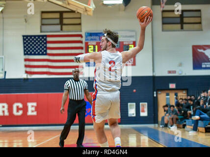 Januar 15, 2019: JJ Pearce an der High School zog Timme #2 hatte 32 College bietet und war einer der oberen 50 geordnet High School Basketball Spieler in den Vereinigten Staaten hat mit der Gonzaga University Bulldoggen unterzeichnet und wird ab dem Schuljahr 2019. Albert Pena/CSM Stockfoto