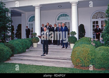 Bundespräsidenten Walter Scheel bei einem 206 in Washington DC, USA 1975. Bundespräsident Walter Scheel, Washington DC, USA 1975. Stockfoto