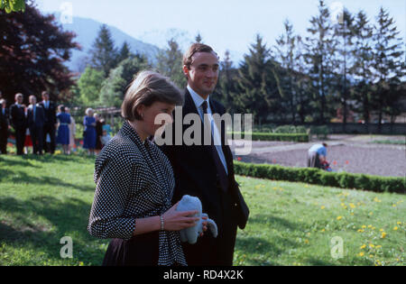 Prinzessin Astrid von Habsburg-Lothringen mit Ehemann Lorenz von Habsburg-Lothringen, geb. von Belgien, in Brüssel, 2000. Prinzessin Astrid von Habsburg Lothringen, nee von Belgien mit ihrem Mann Lorenz von Habsburg Lothringen zu Brüssel, 2000. Stockfoto