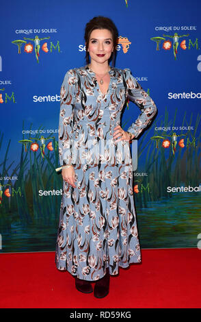 Candice Braun die Teilnahme an der Premiere von Cirque du Soleil's Totem, zur Unterstützung der Sentebale Nächstenliebe, in der Royal Albert Hall, London statt. Stockfoto