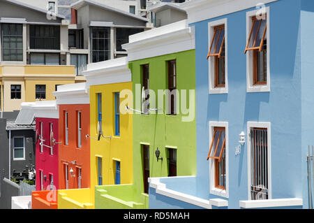 Farbenfrohe Bo-Kaap (Malay Quarter) Nachbarschaft in Kapstadt, Südafrika Stockfoto