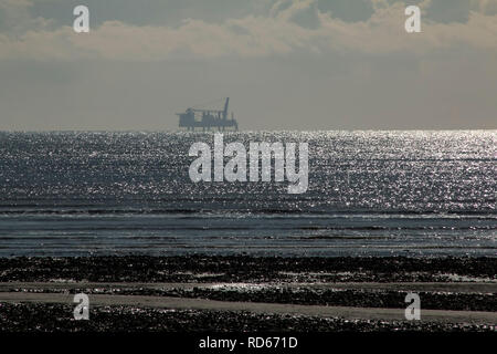 Plattform von der Sussex coast in Vorbereitung für den Bau des Rapunzeln Windpark Stockfoto