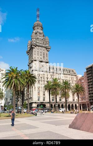 Palacio Salvo, Plaza Independencia, Montevideo, Uruguay, Südamerika Stockfoto