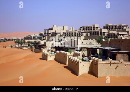 Anantara Qasr al Sarab Desert Luxus Hotel im Stil einer kasbah gebaut, Hotel Resort, inmitten von riesigen Sanddünen, in der Nähe der Liwa Stockfoto