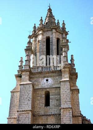 Ampudia - Colegiata de San Miguel 01. Stockfoto