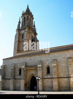 Ampudia - Colegiata de San Miguel 04. Stockfoto