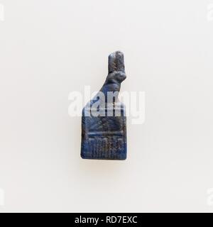 Amulett des serekh Zeichen von archaischen Falcon überwunden Stockfoto